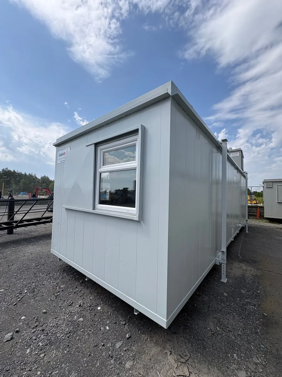 9.6m x 3m (31ft x 10ft) Canteen / Toilet / Drying - Image 3