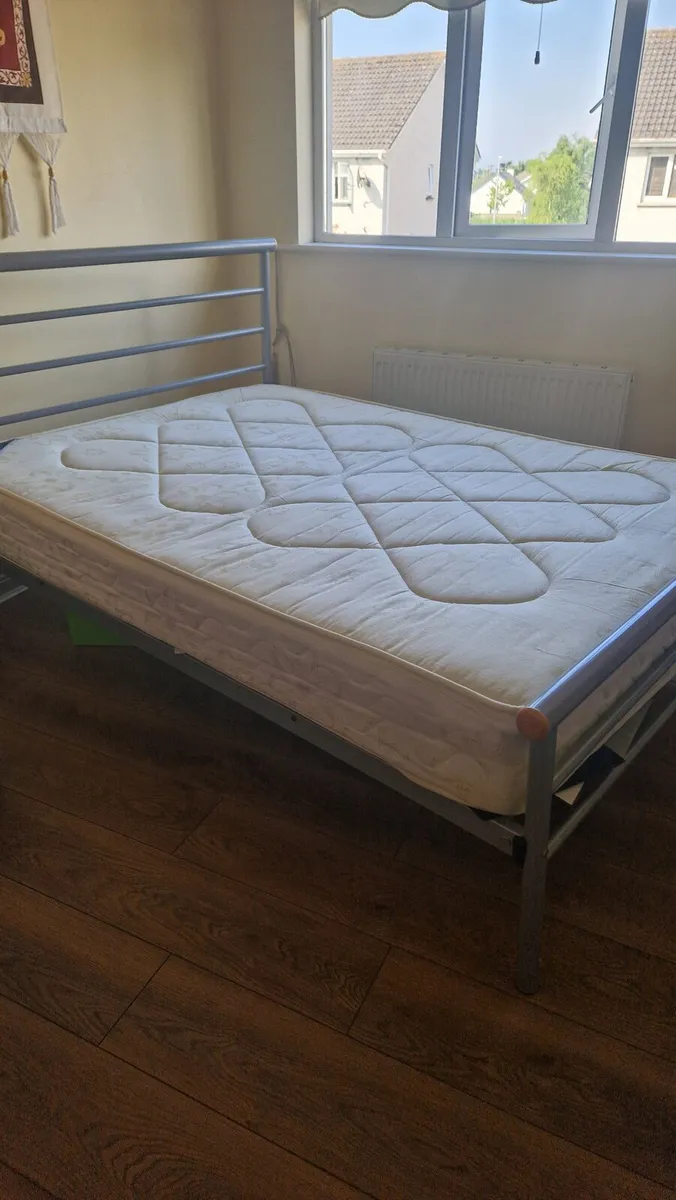 Bed and metres - Image 1