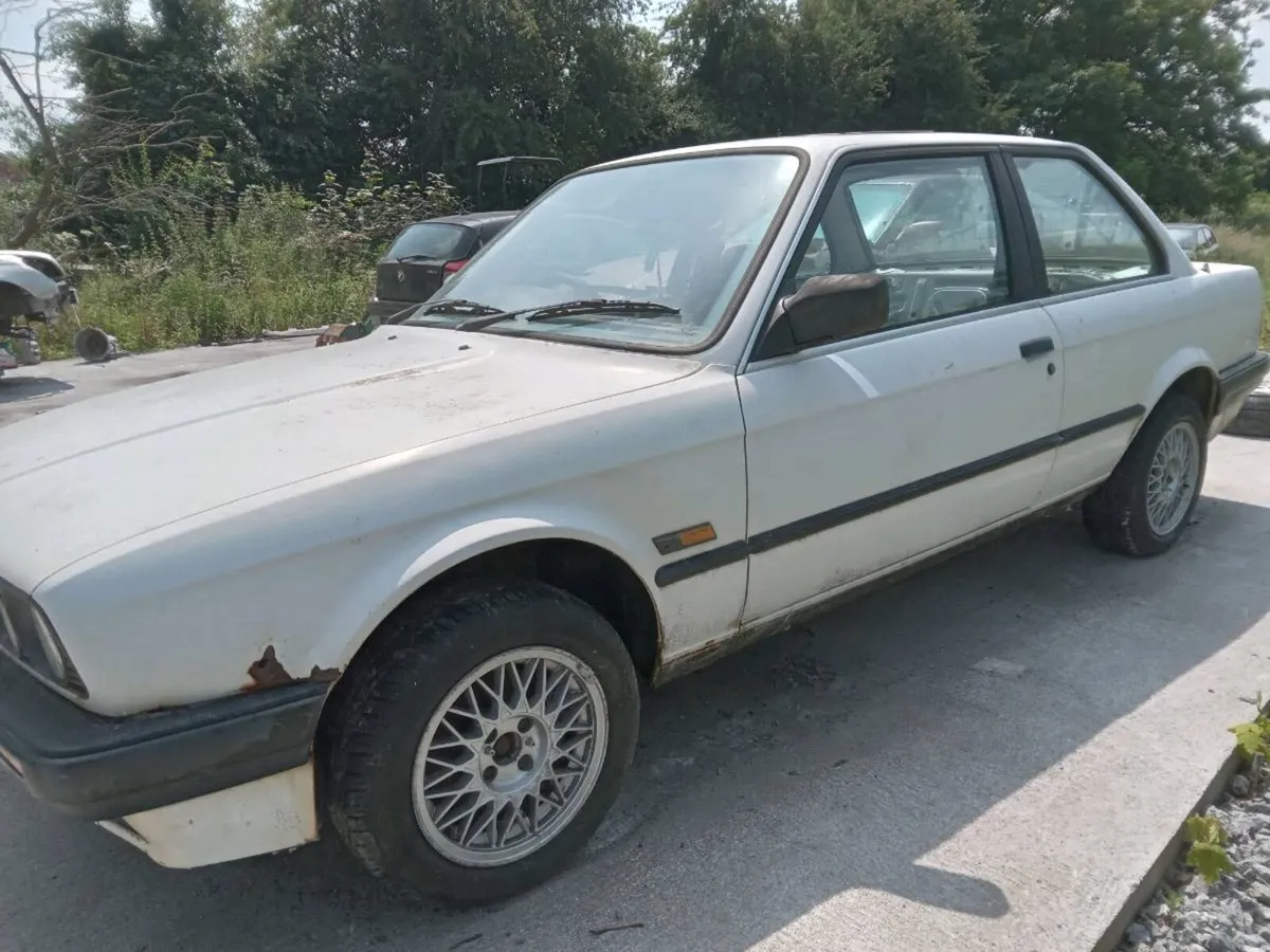 BMW E30 - Image 3