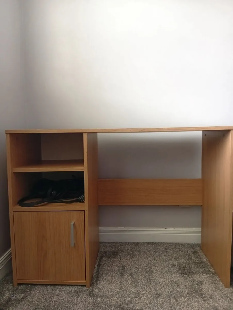 Desk - Image 1