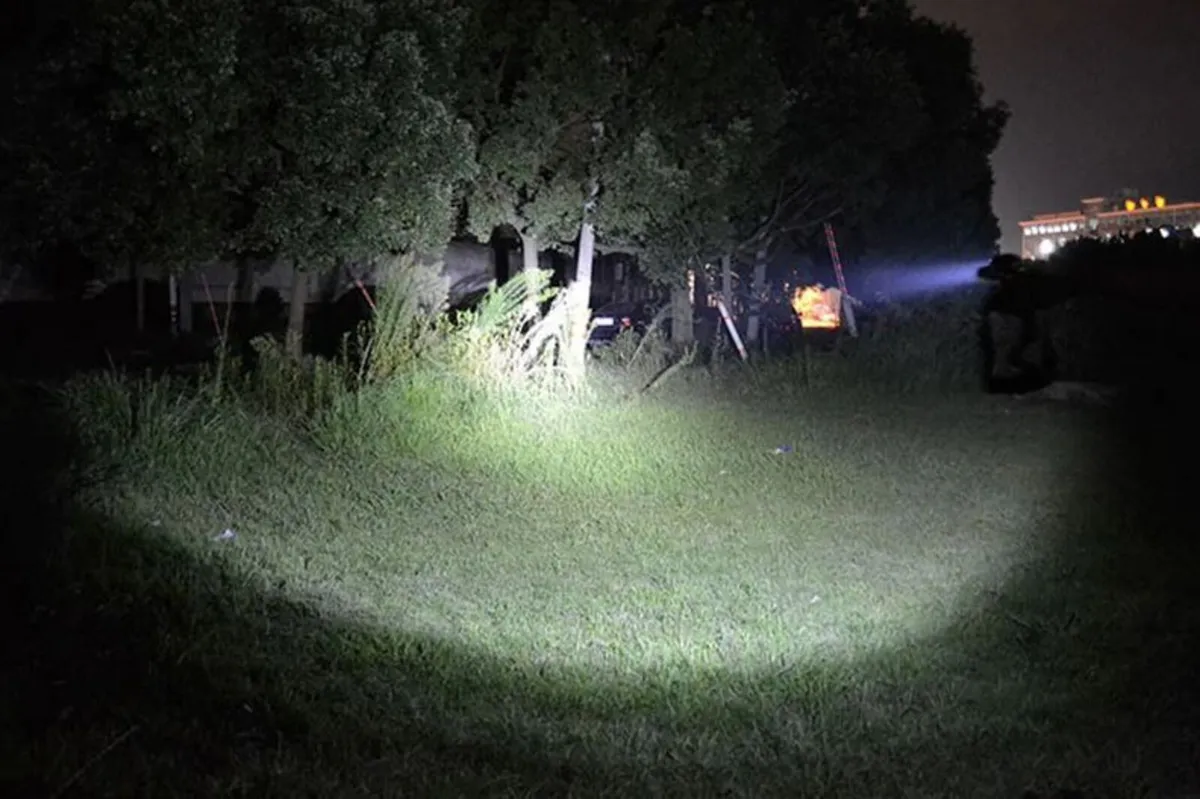 New  XM-L T6 LED Headlamp Outdoor Lights Torch - Image 3