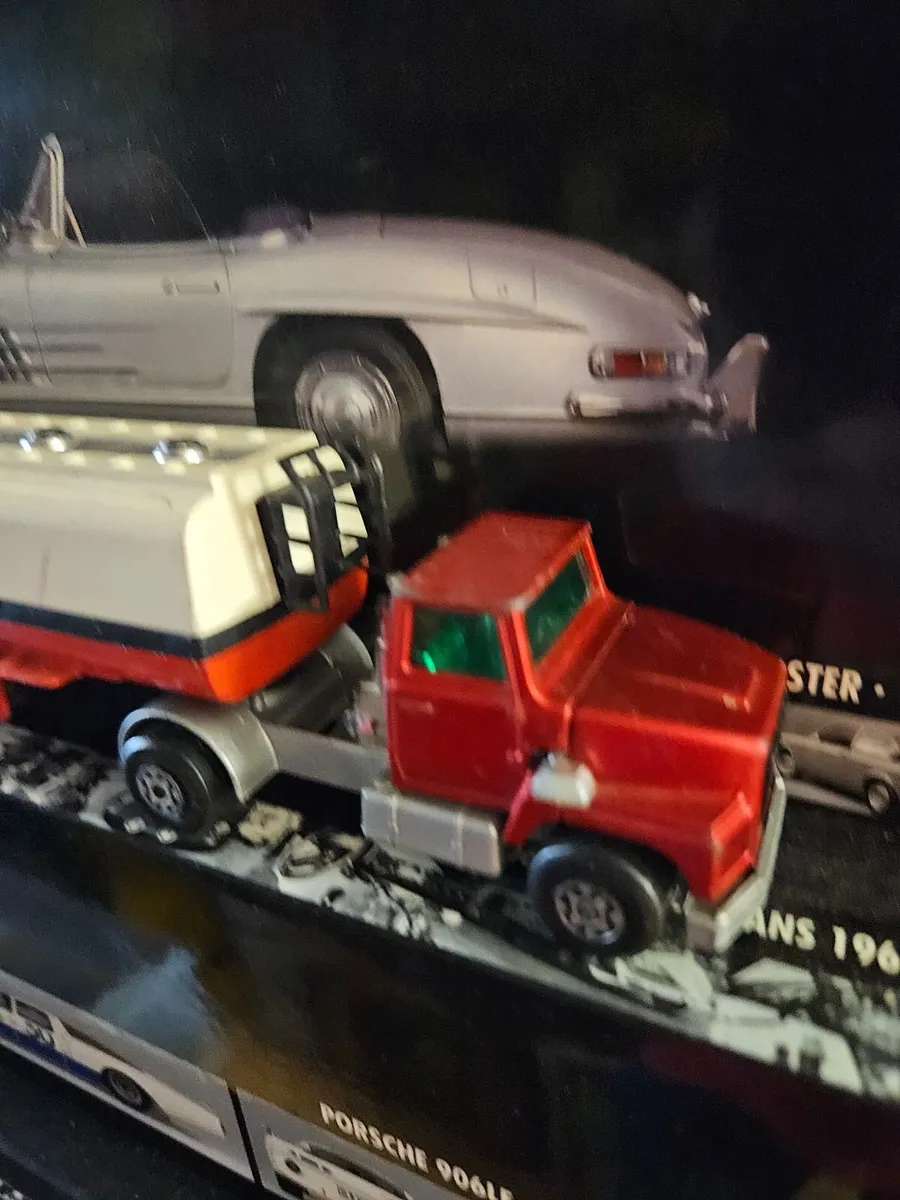 Matchbox Superkings Ford Texaco Tanker - Image 2
