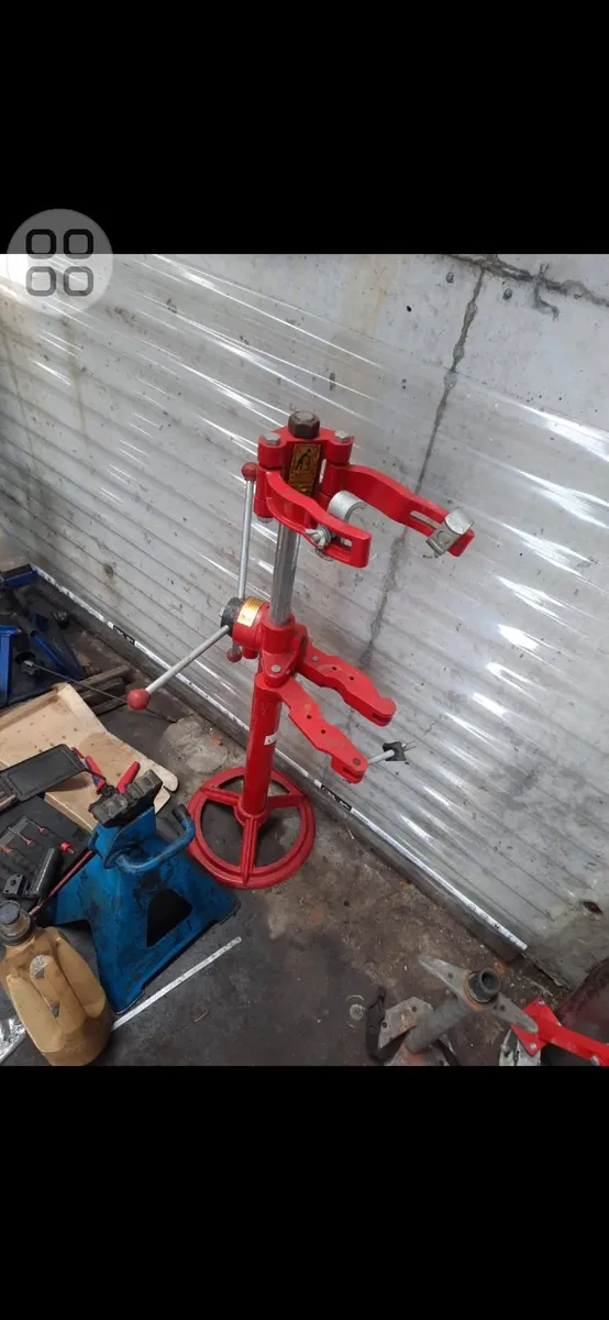 20 ton bearing press,, garage oil drainer - Image 2