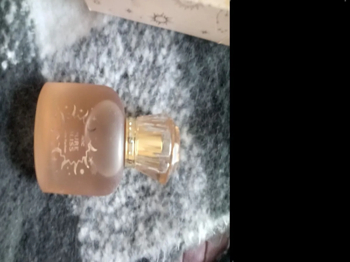 Ladys scarf and spa set with perfume - Image 4