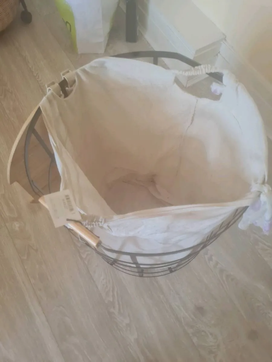Storage baskets - Image 1