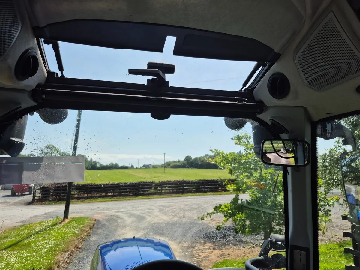 Valtra T214 active - Image 2