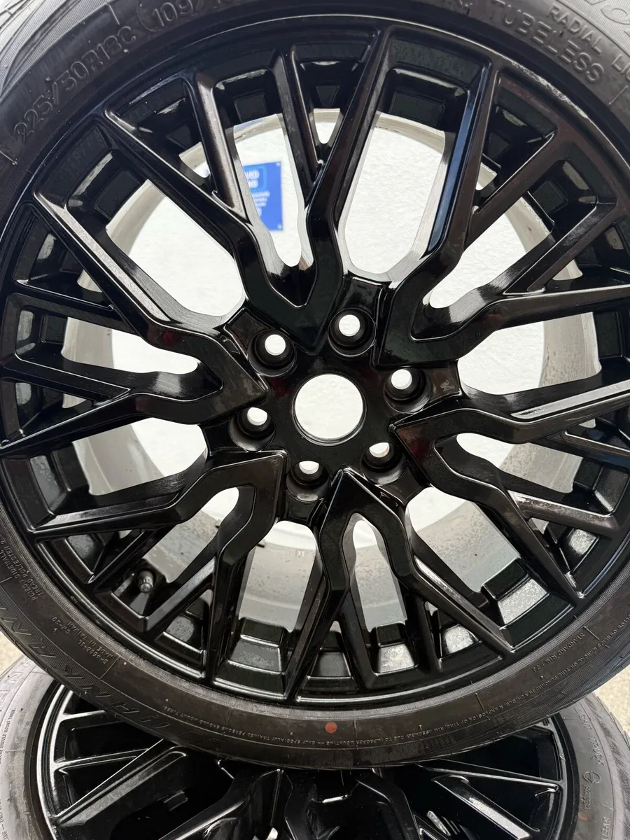 18” Gloss Black Alloy Wheels Ford Transit /Turneo - Image 1