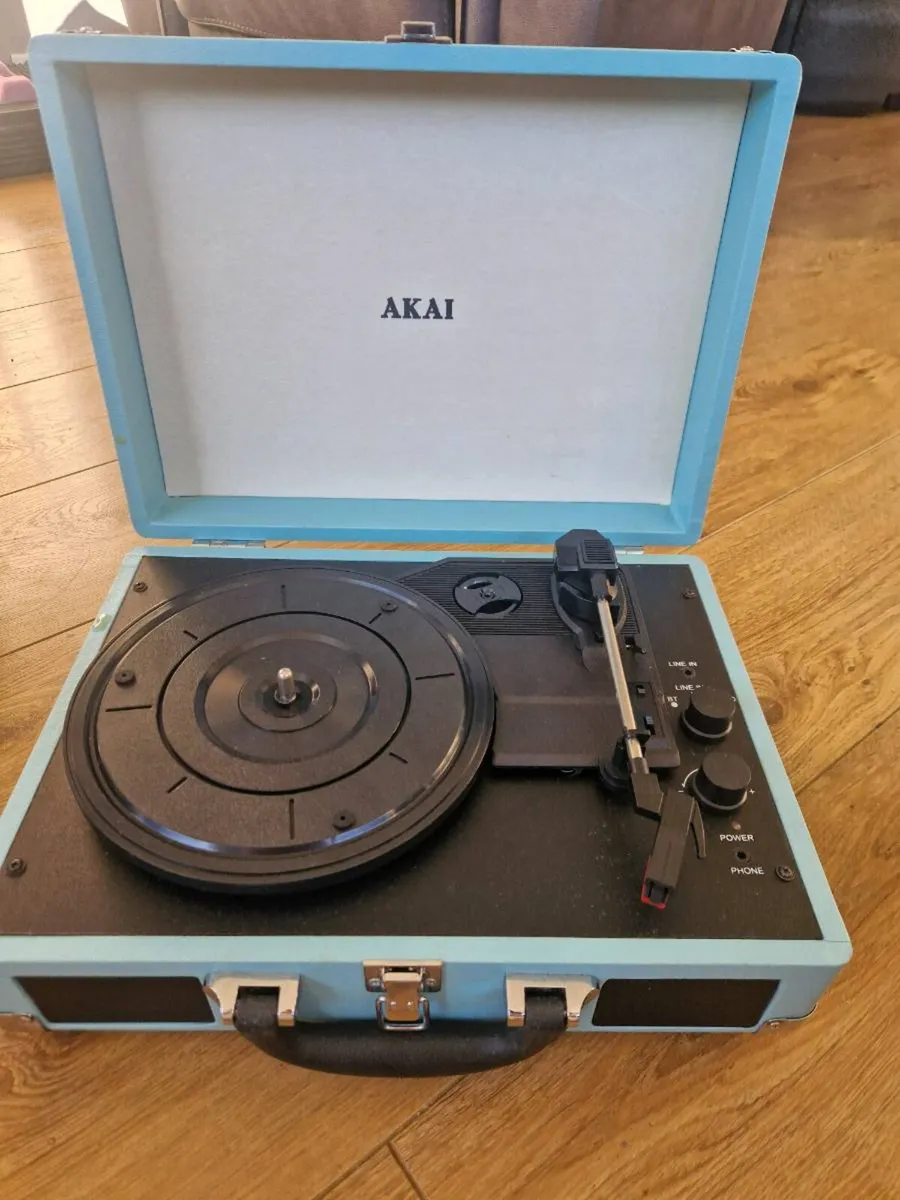 Record player - Image 1