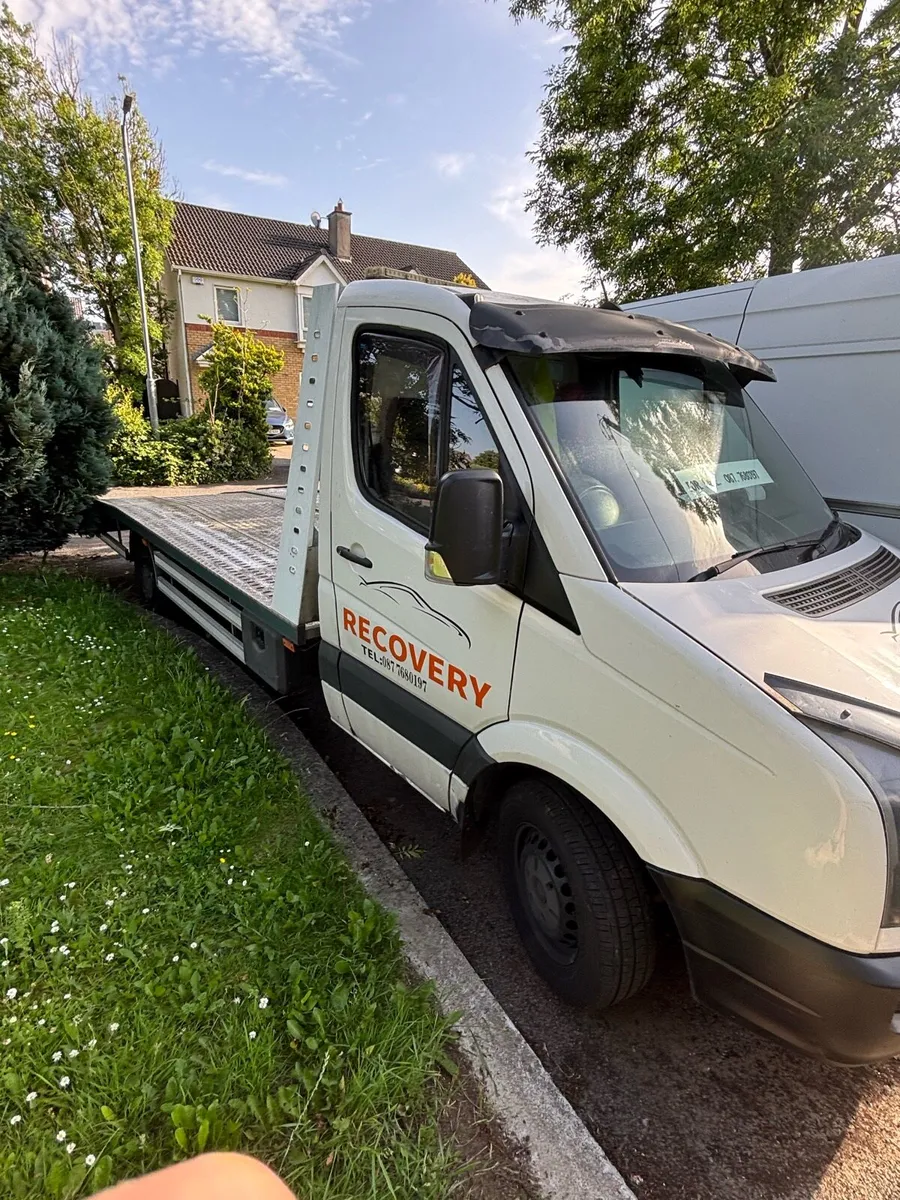 Volkswagen crafter recovery truck - Image 2