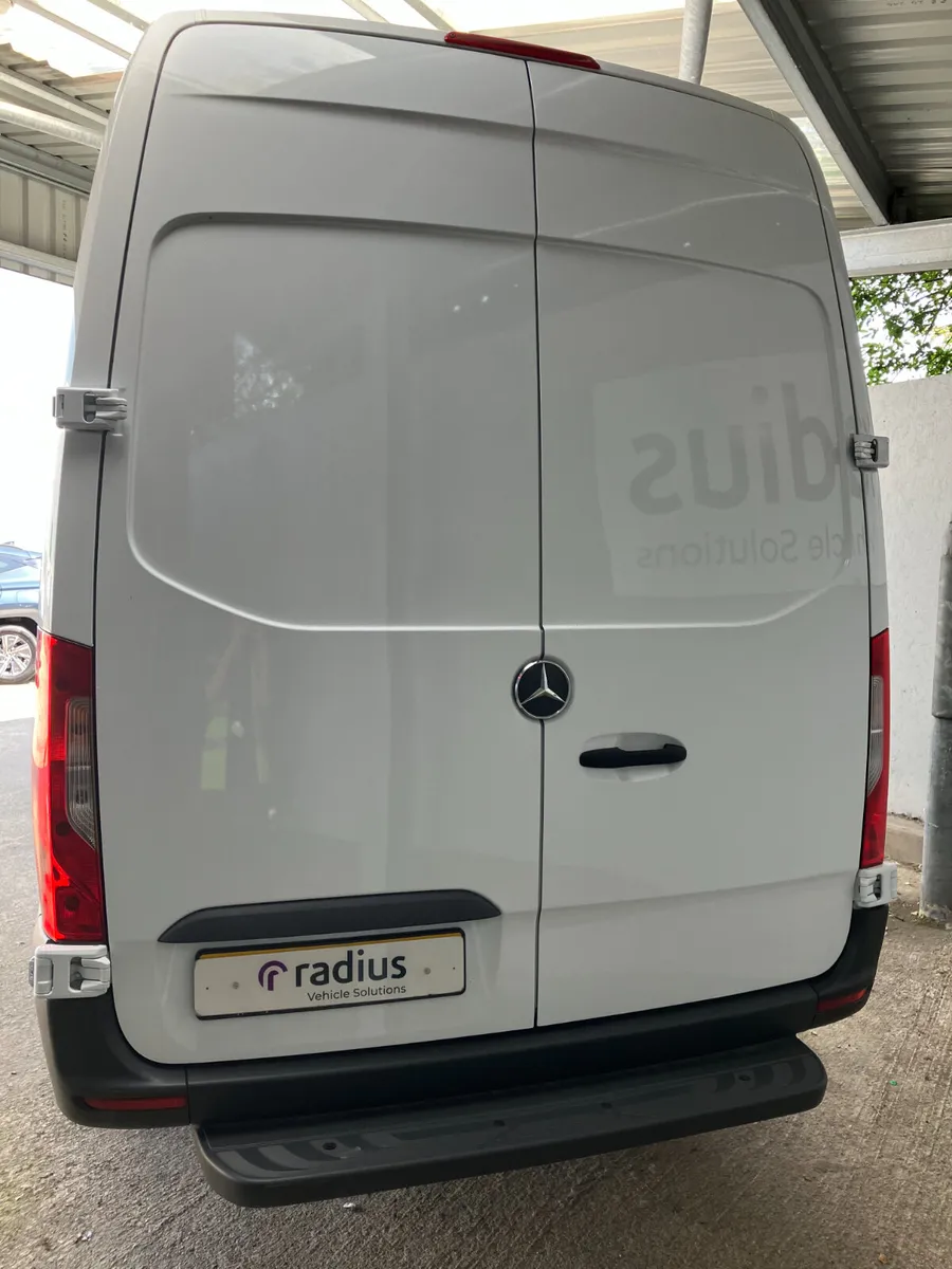 Mercedes-Benz Sprinter 2022 - Image 4