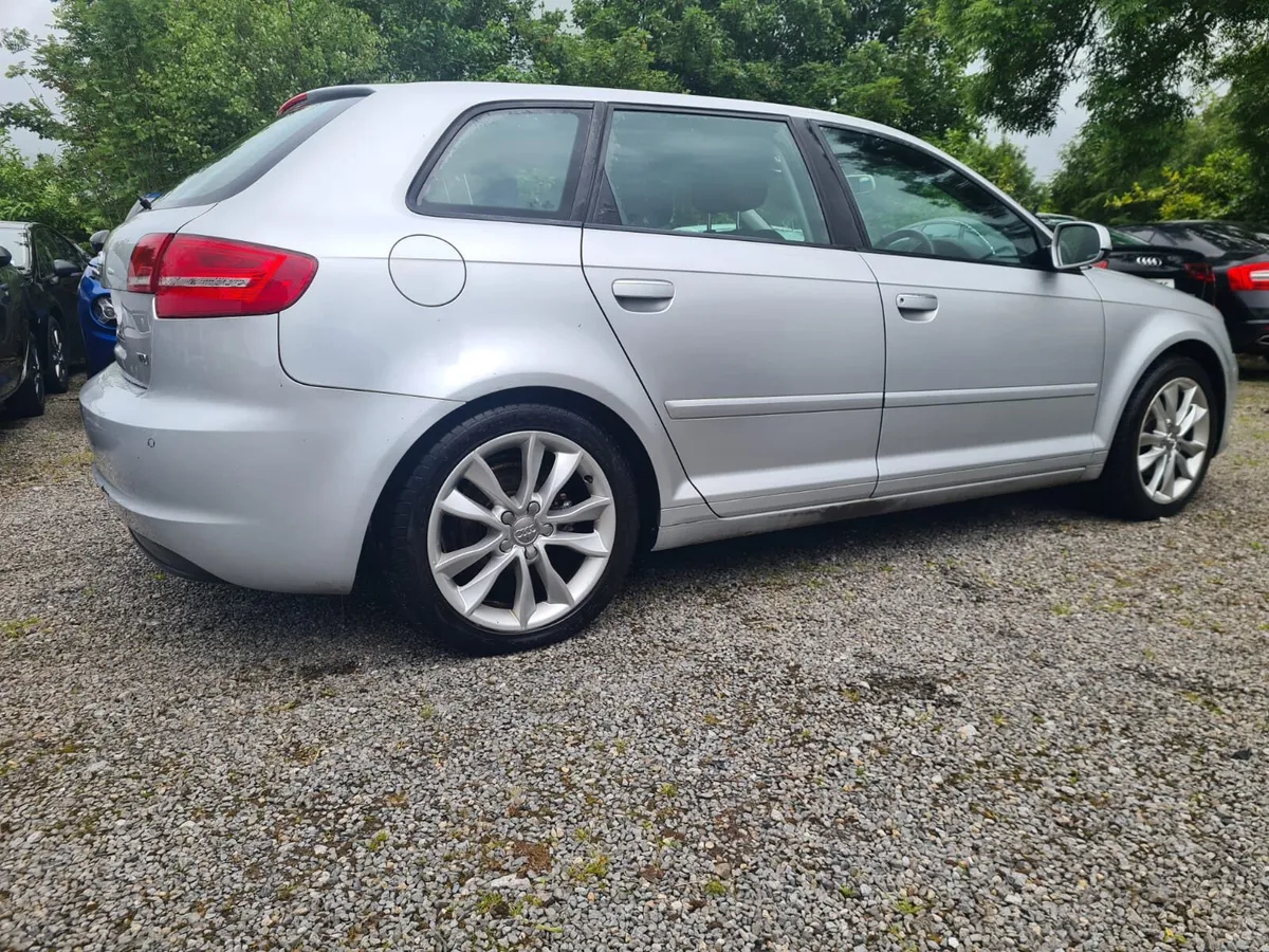 12 Audi A3 1.6 TDI - Image 4