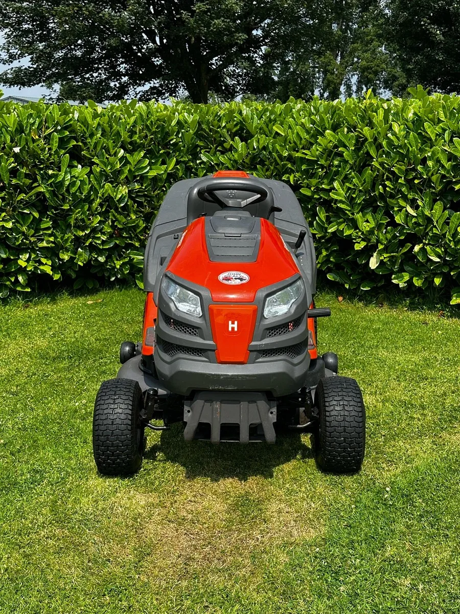 Husqvarna Cth184T Ride on Mower - Image 2