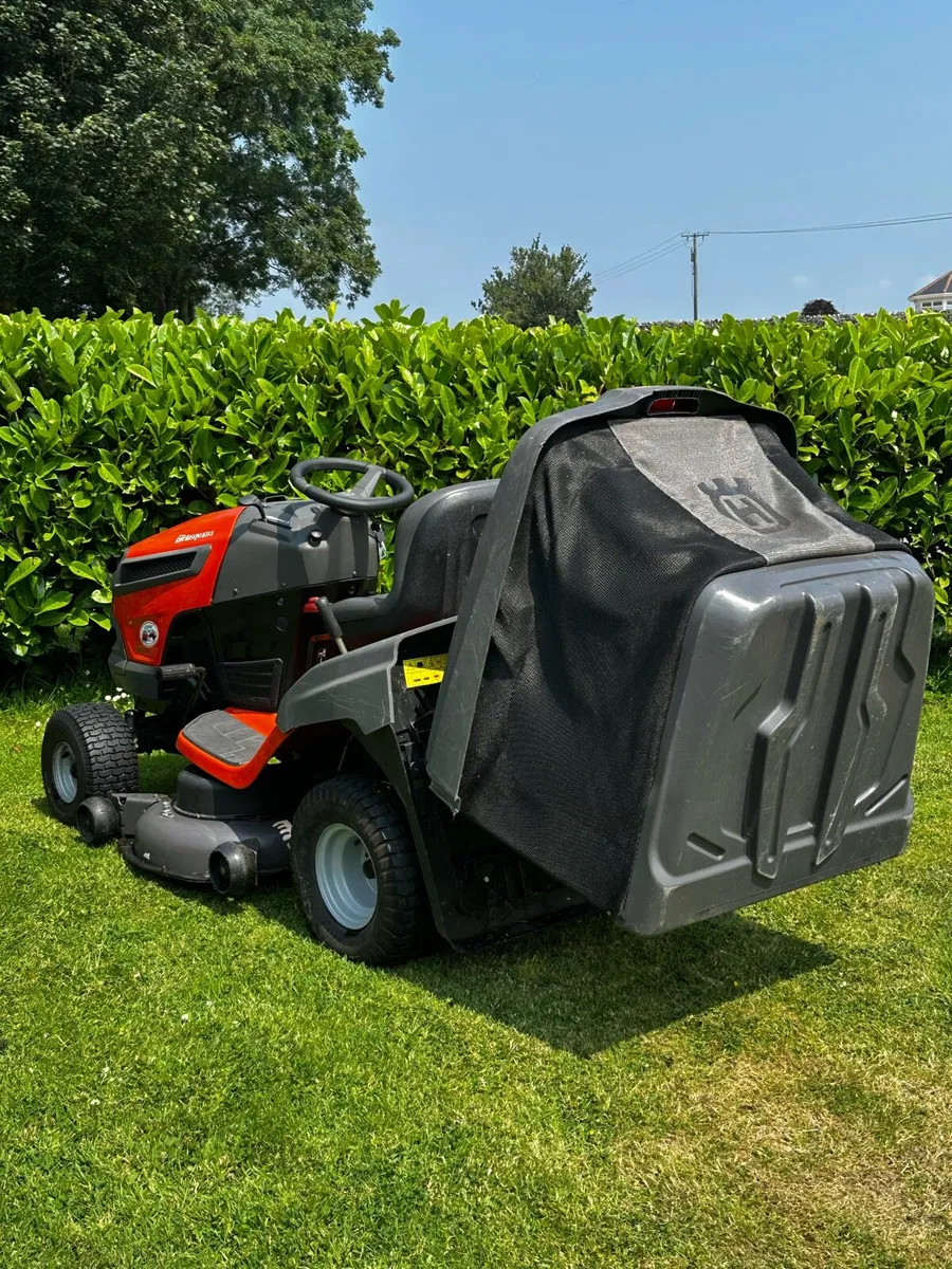Husqvarna Cth184T Ride on Mower - Image 4