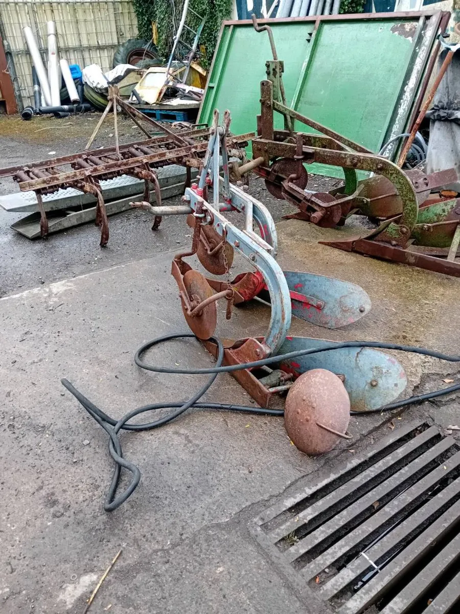 Ferguson Plough Grubber  Vicon Sowers - Image 1