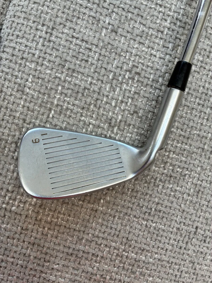 Ping G425 Irons - Image 4