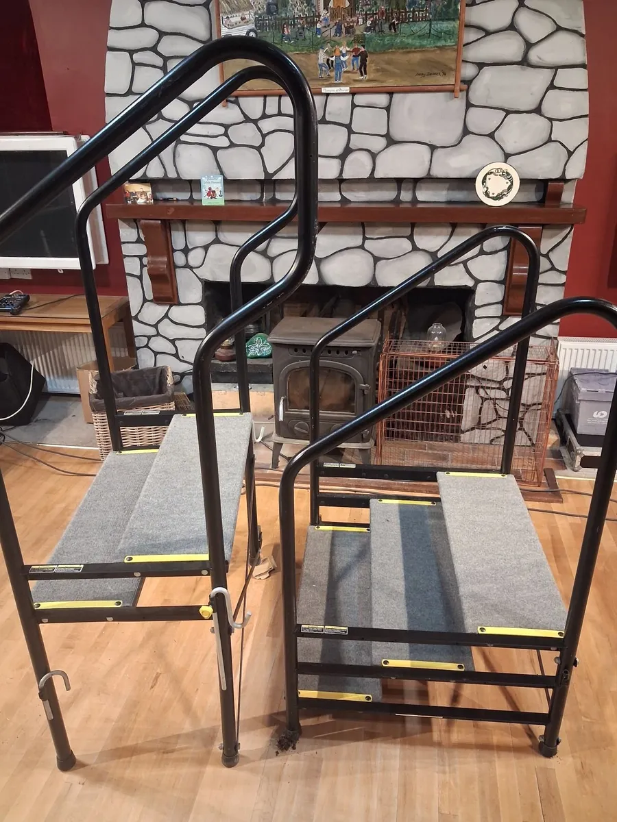 Stage equipment - Image 2