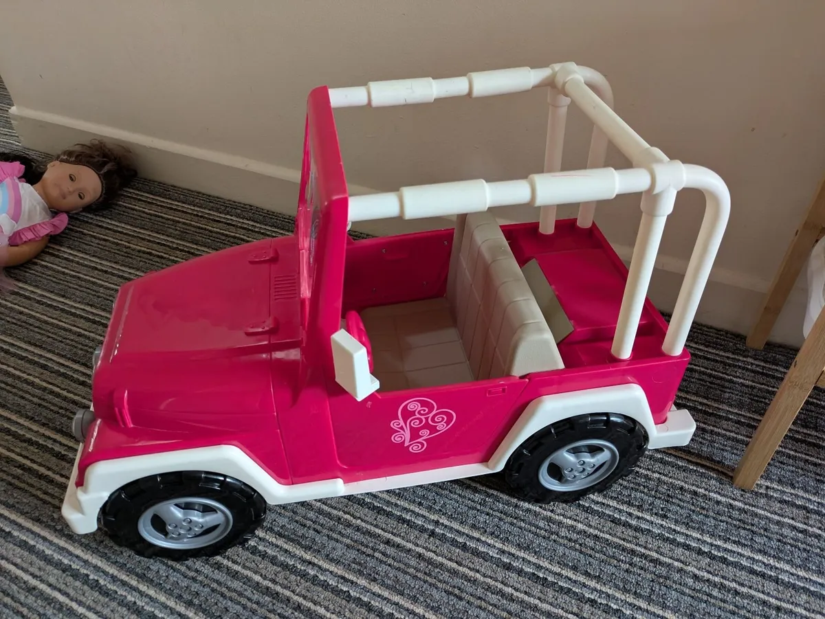 Our Generation Pink 4x4 Jeep & 2 Dolls Bundle - Image 2