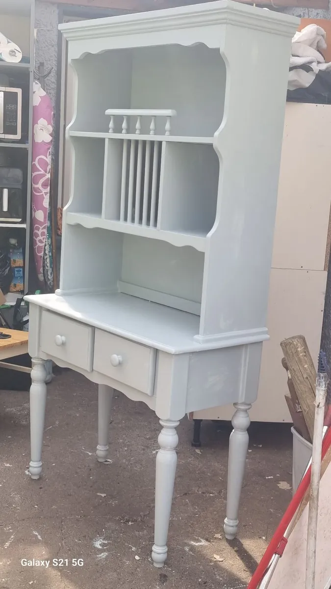 Dresser - Image 3