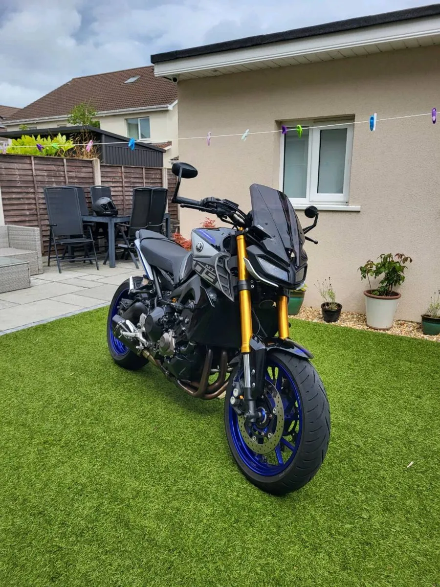 YAMAHA MT09-SP 2018 - Image 2