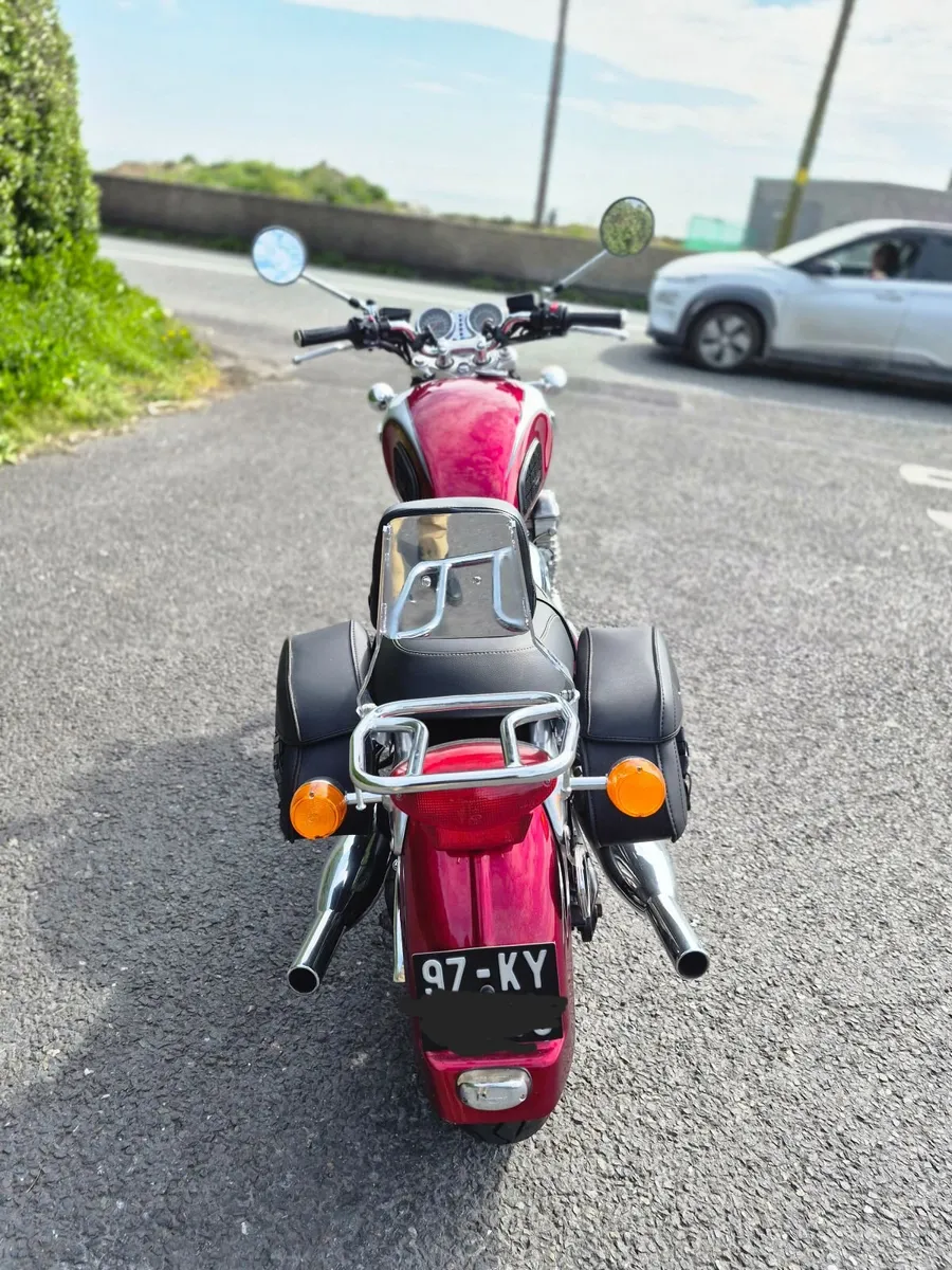 Triumph Thunderbird Motorcycle 1997 - Image 2
