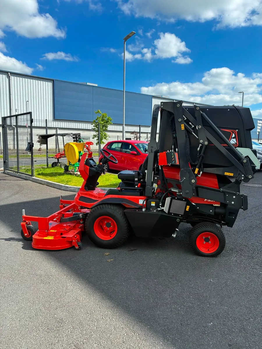 2023 Kubota F391 Out Front Mower - Image 3