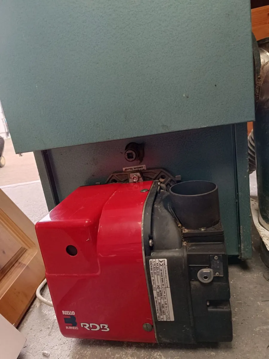 Oil Burner - Image 1