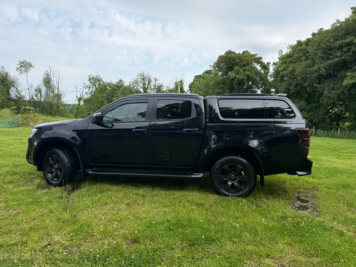 Isuzu D max LSE - Image 2