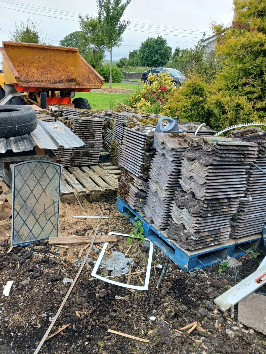 Roof Tiles (Quinn Locherne) - Image 1