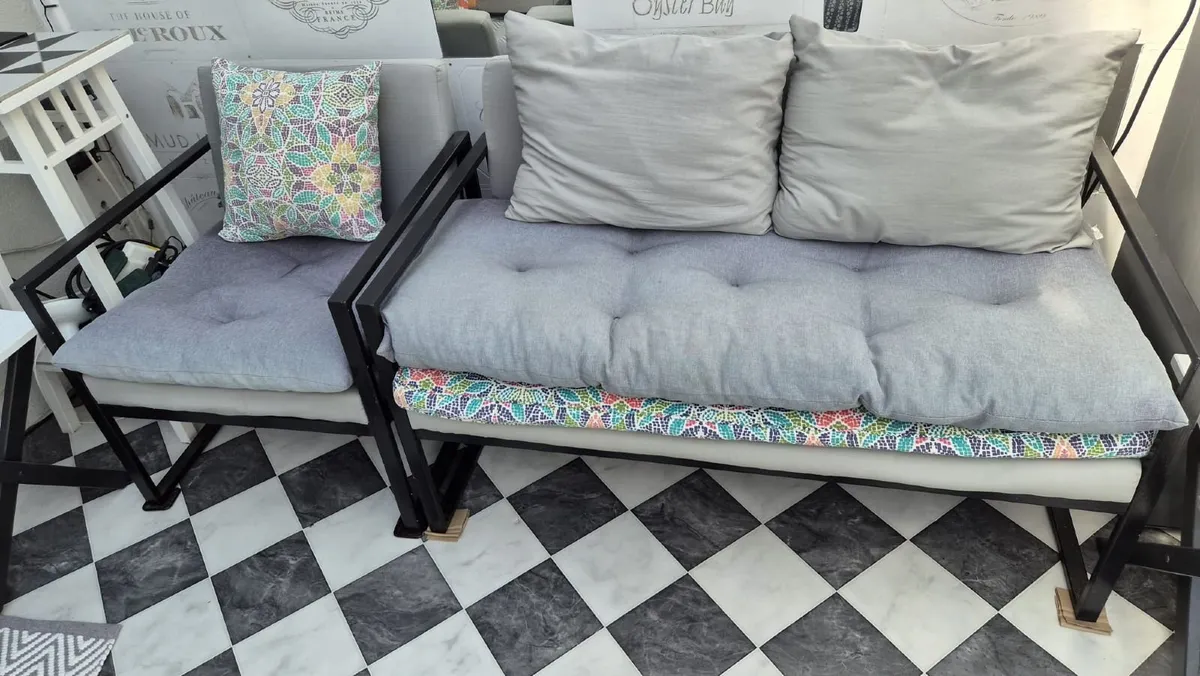2 x 2-seater garden sofas + 2 x matching chairs - Image 1