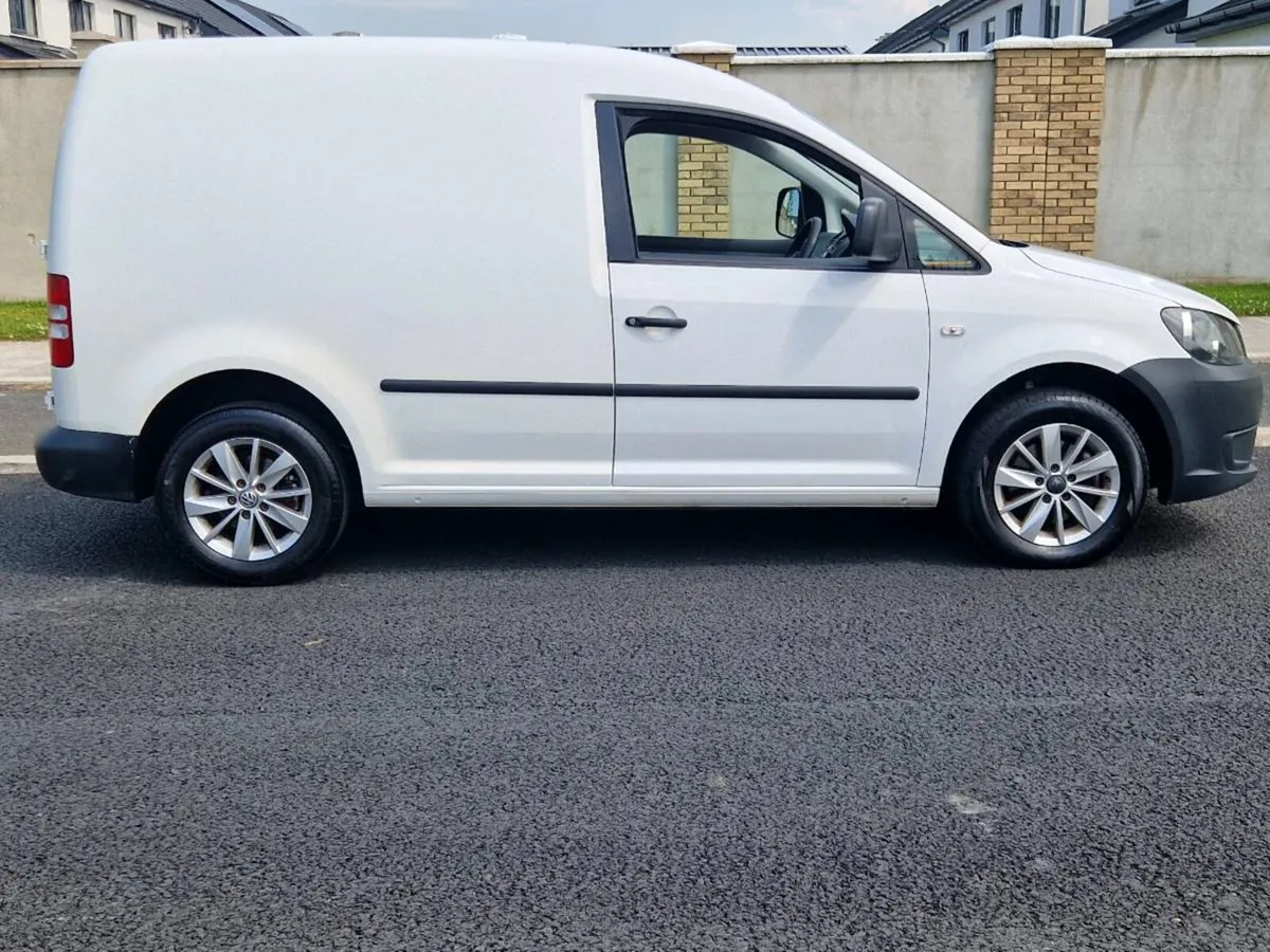 Volkswagen Caddy - Image 2