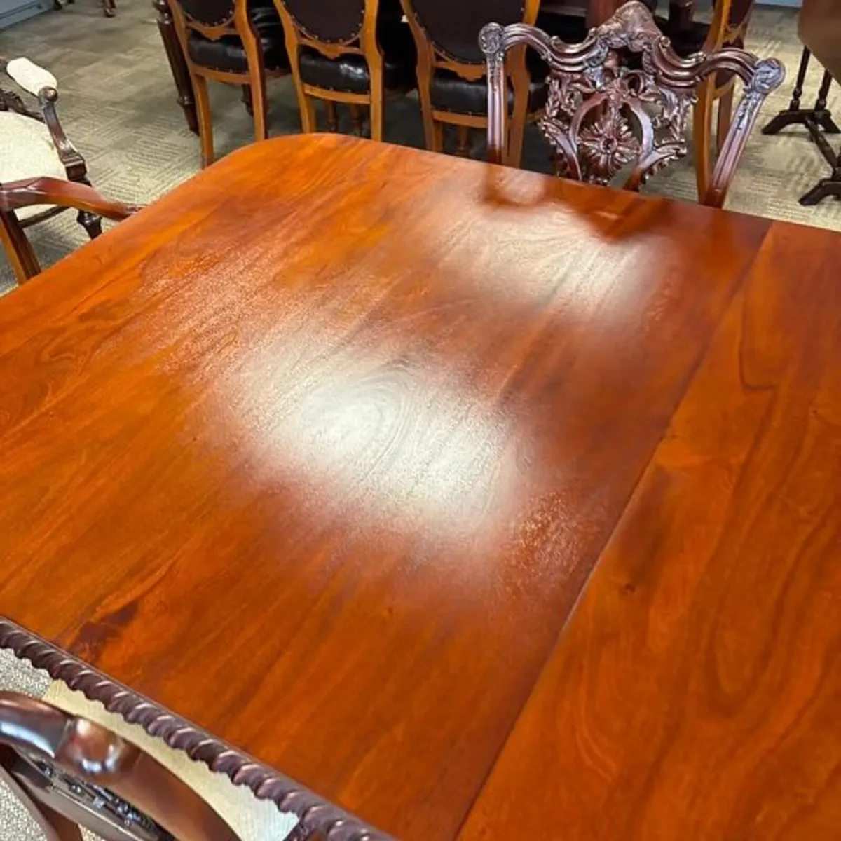 Beautiful mahogany roped edge Chippendale extendab - Image 2