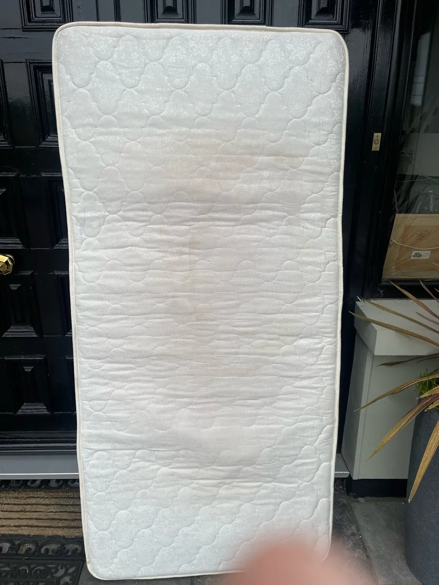 Very Clean Medium Thick Single Mattress - Deliver - Image 2