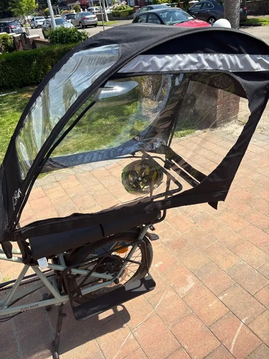 Kuma cargo bike with cover - Image 4