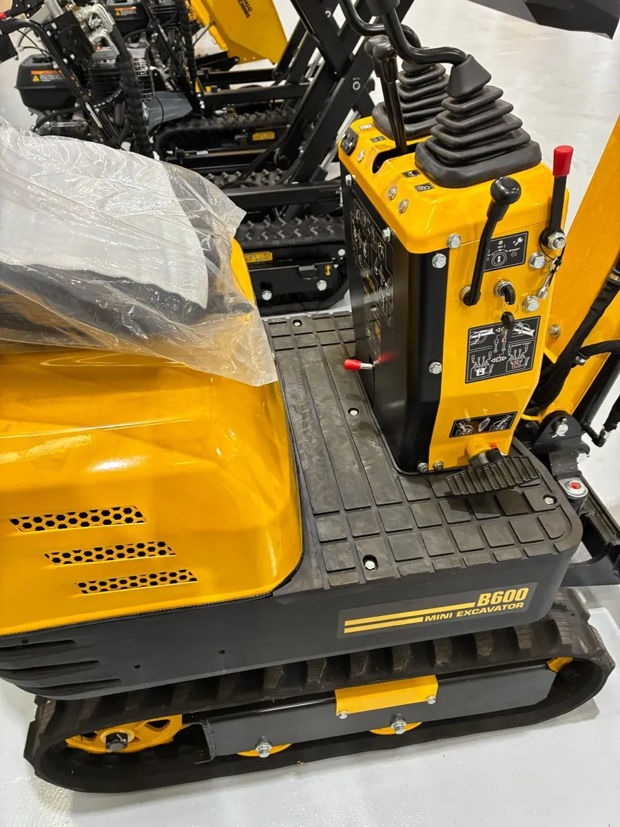 Buffalo Machines B600 Mini Excavator - Image 1
