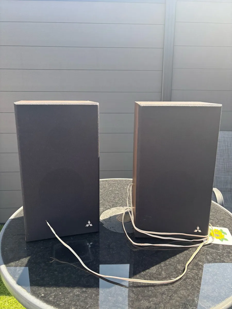 Stereo speakers - Image 1