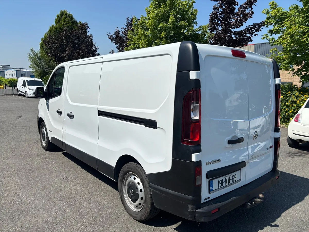 Nissan NV300 - Image 4