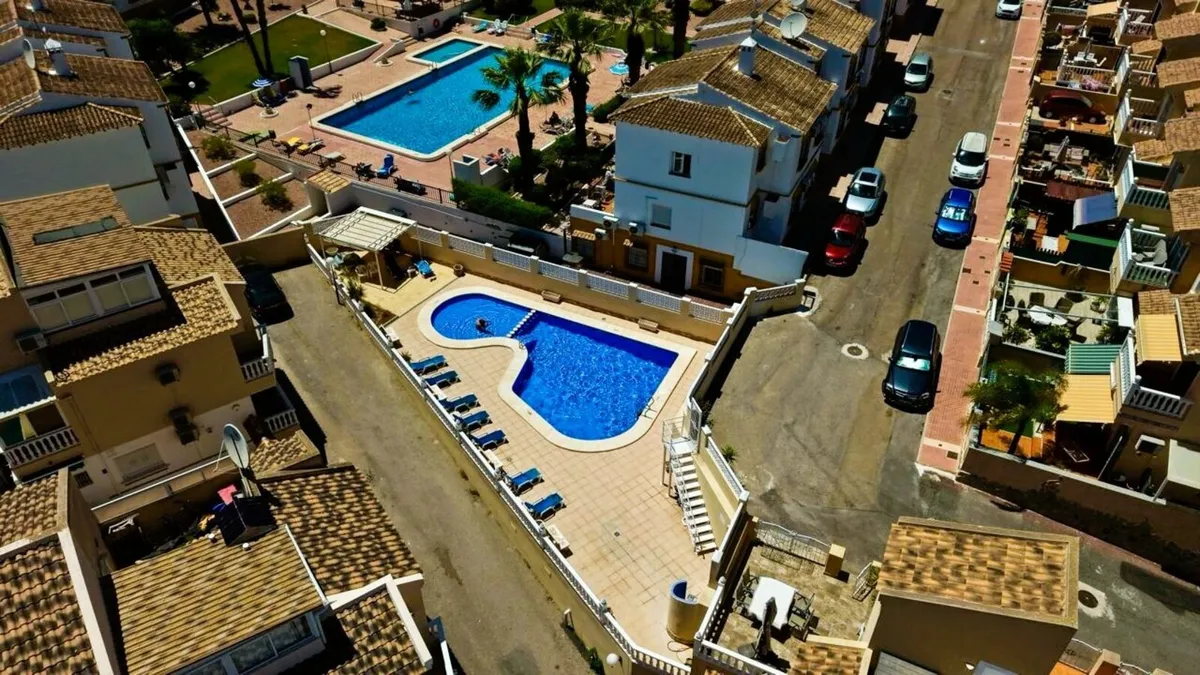 3 Bed Villa l Pool l Alicante - Image 2