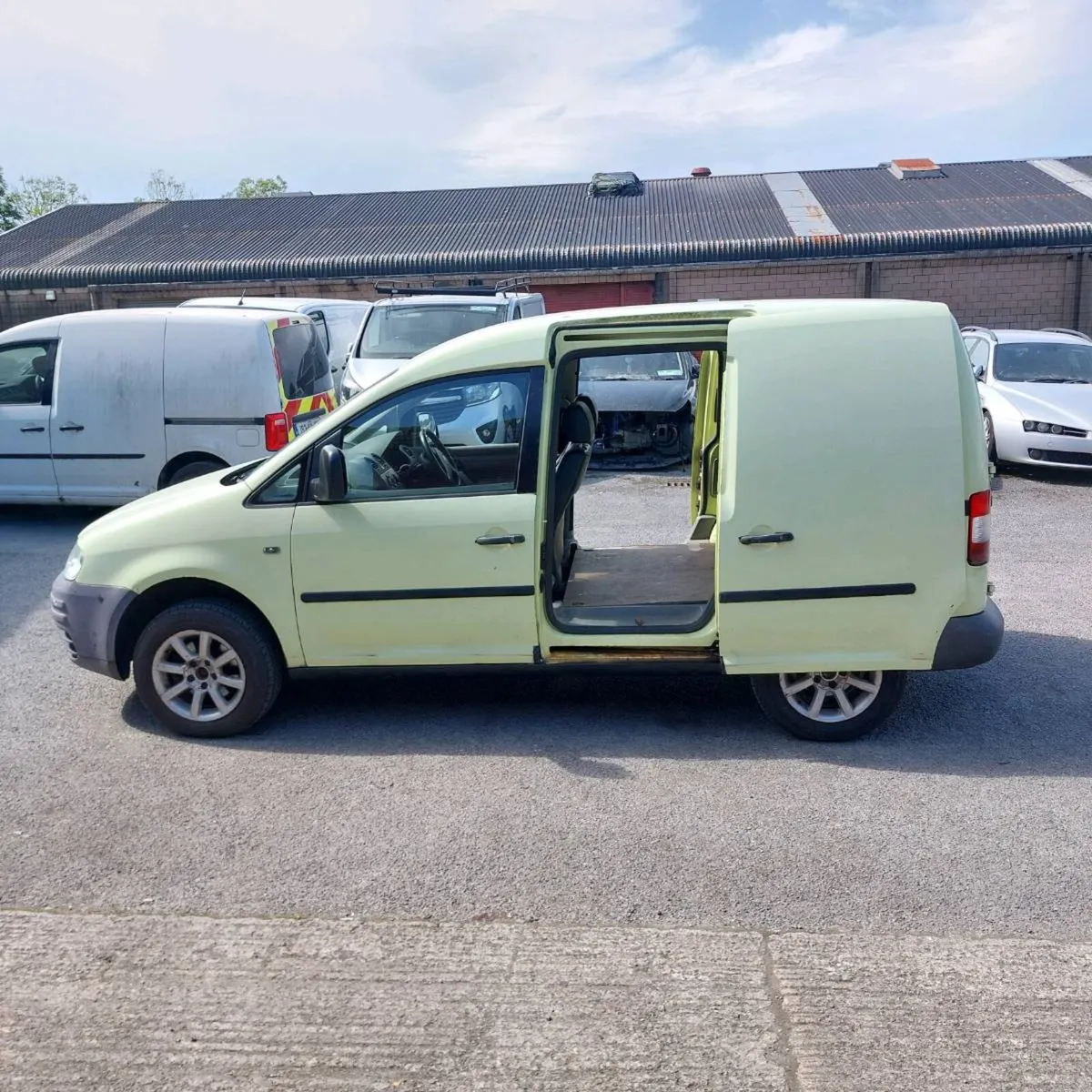 Vw caddy - Image 3