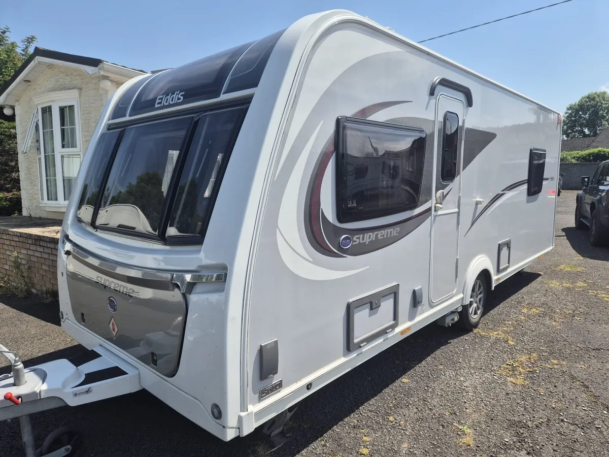 Elddis supreme 4 berth fixed Island bed - Image 2