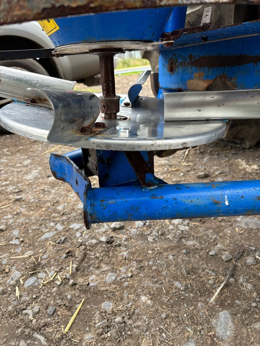 Fleming needs repair - Image 3