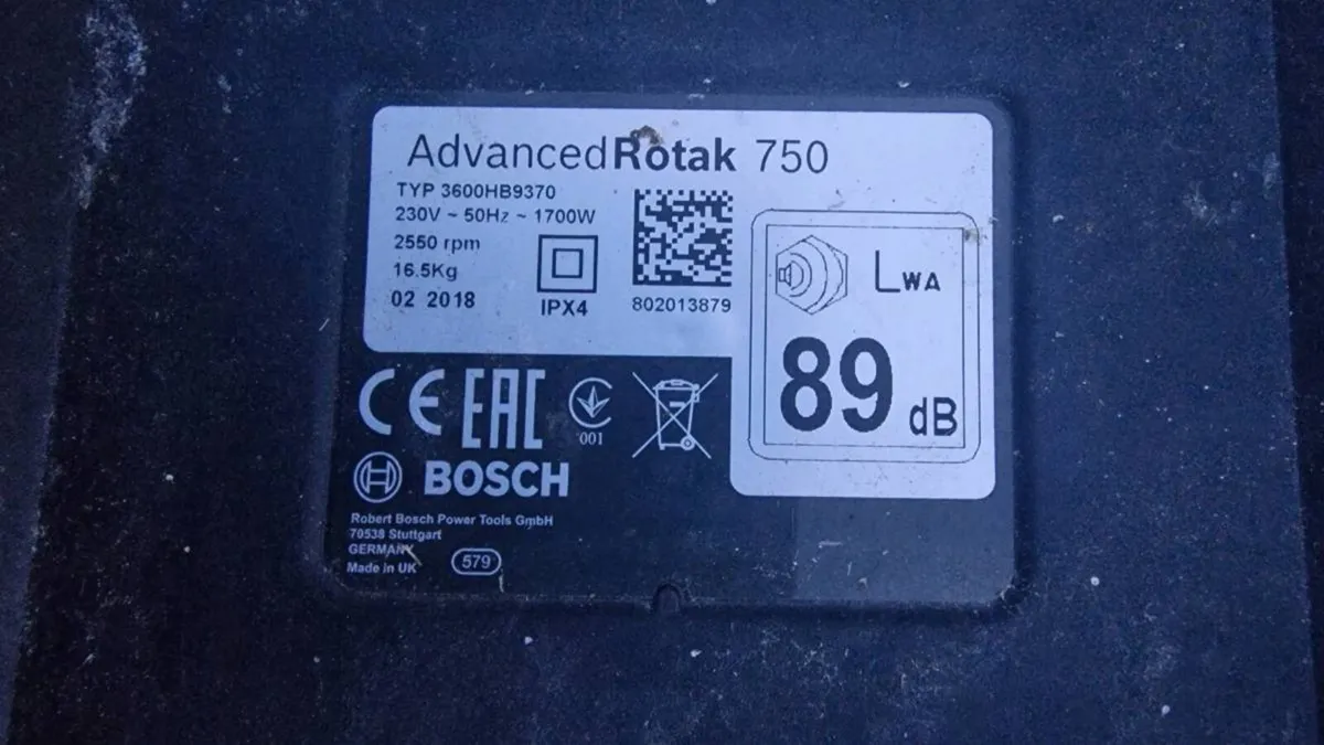 Bosch Lawn Mower Advanced Rotak 750 - Image 3