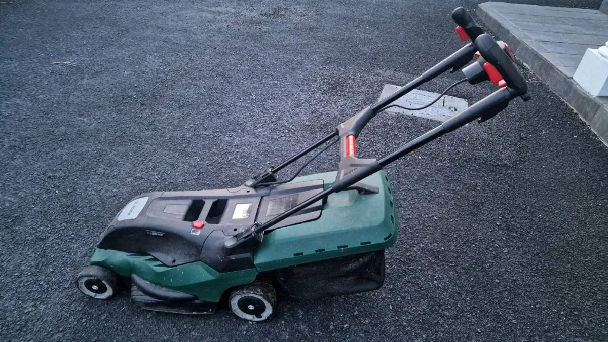 Bosch Lawn Mower Advanced Rotak 750 - Image 1