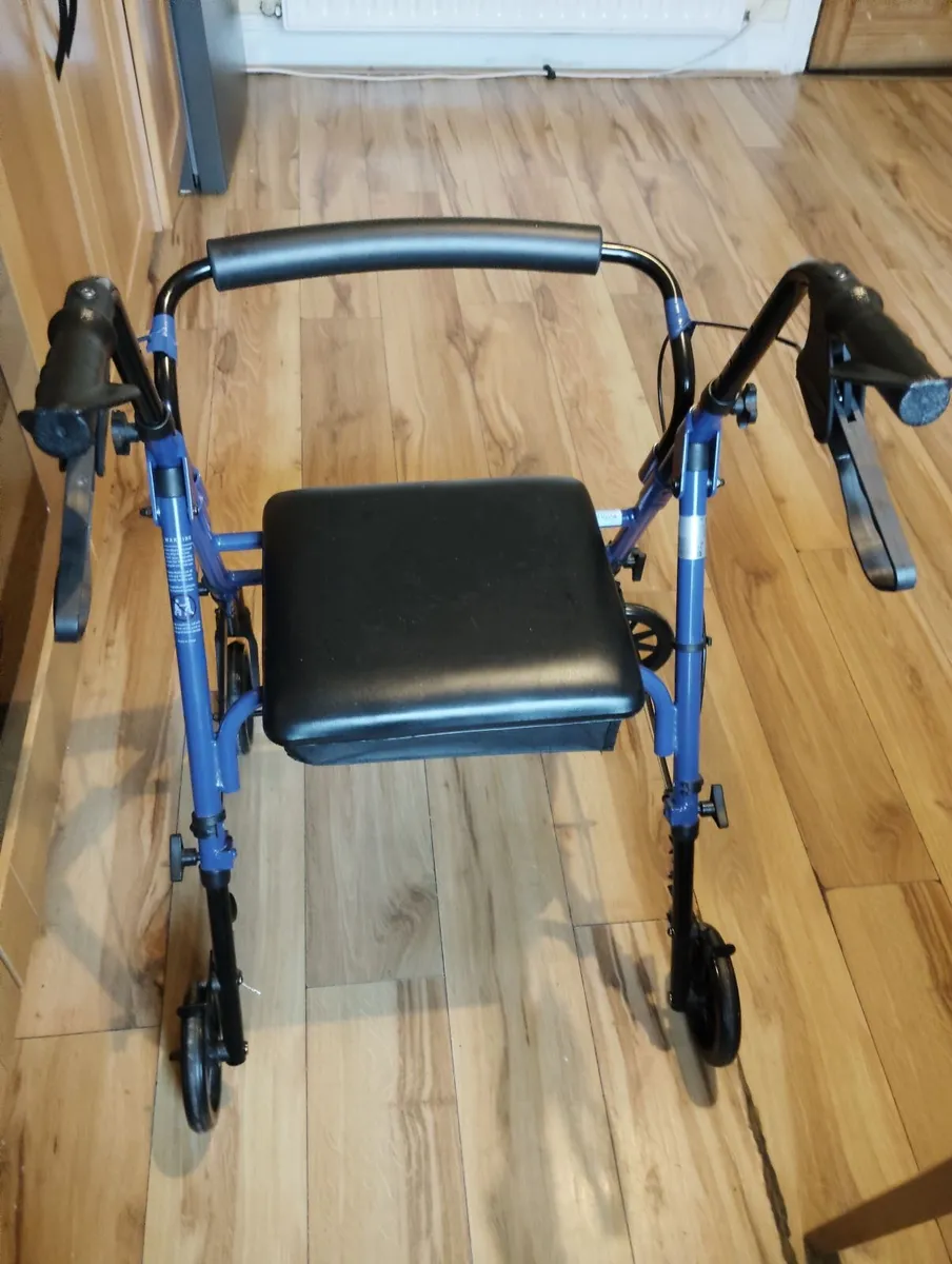 Mobility rollator - Image 1