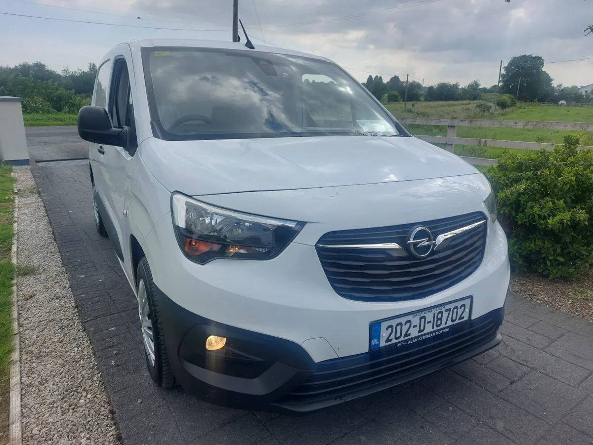 OPEL COMBO 202' 3 SEATER - Image 4