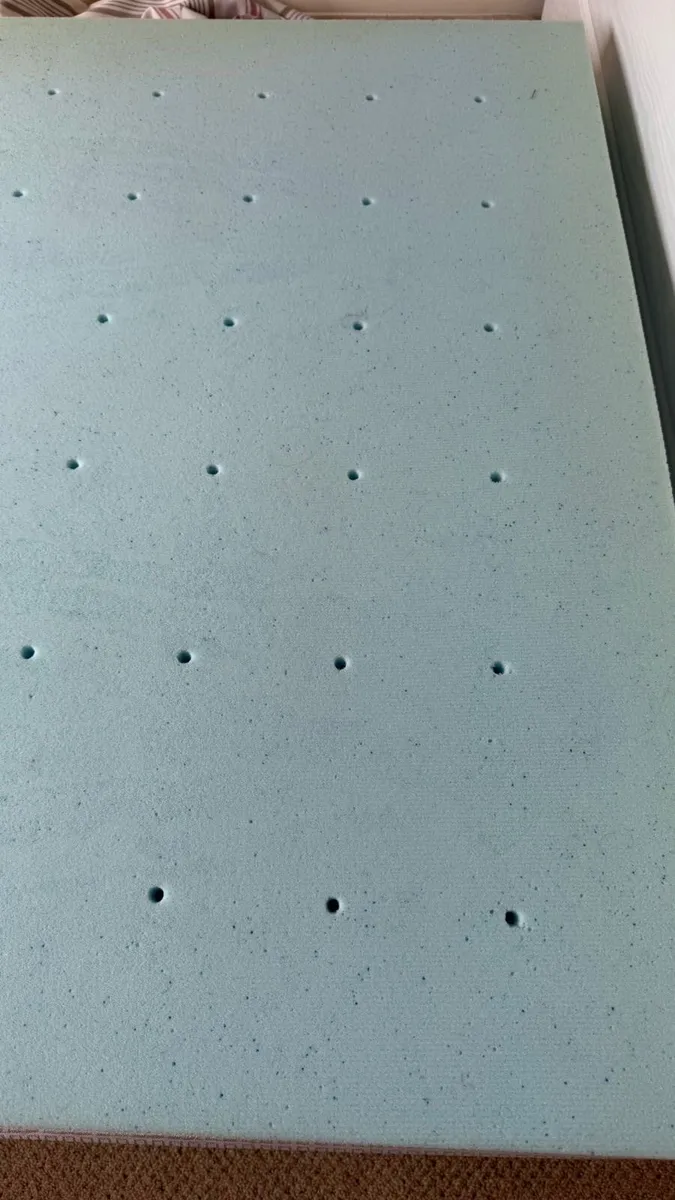 Lucid 4” memory foam mattress topper - Image 4