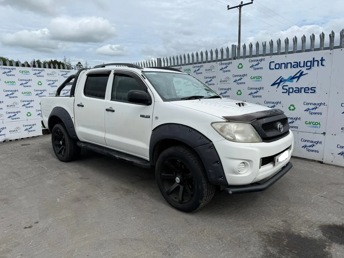 2011 TOYOTA HILUX 2.5 JUST IN FOR BREAKING - Image 1