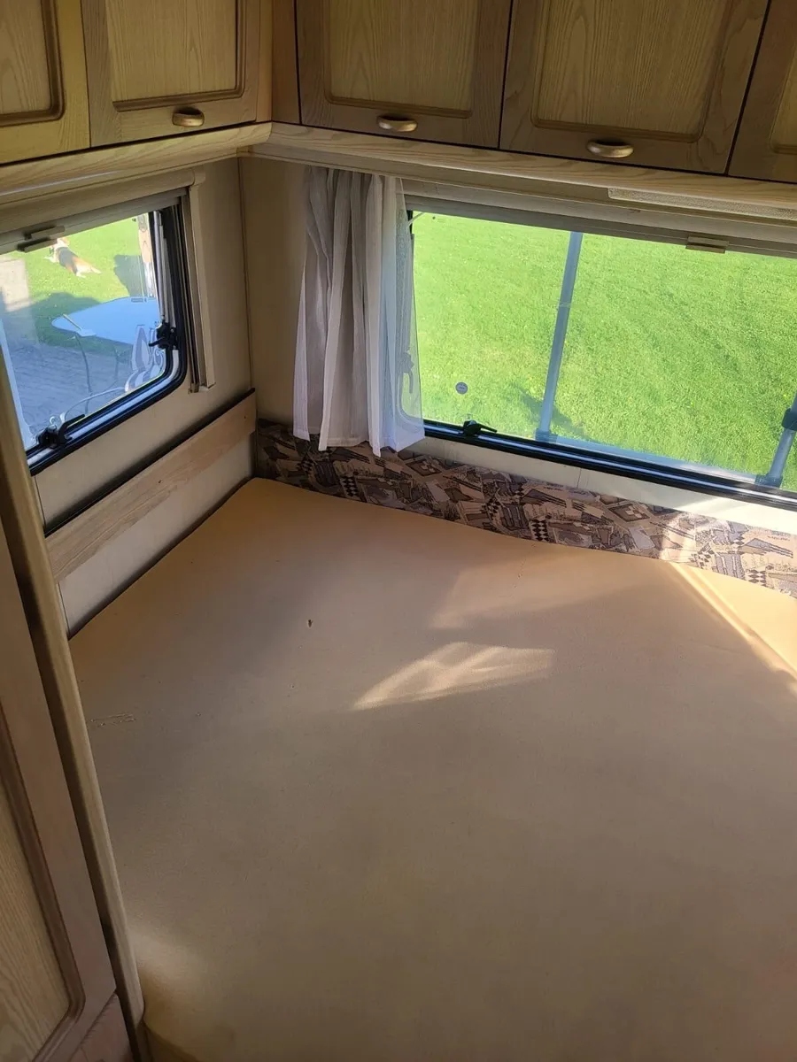 Camper van - Image 4