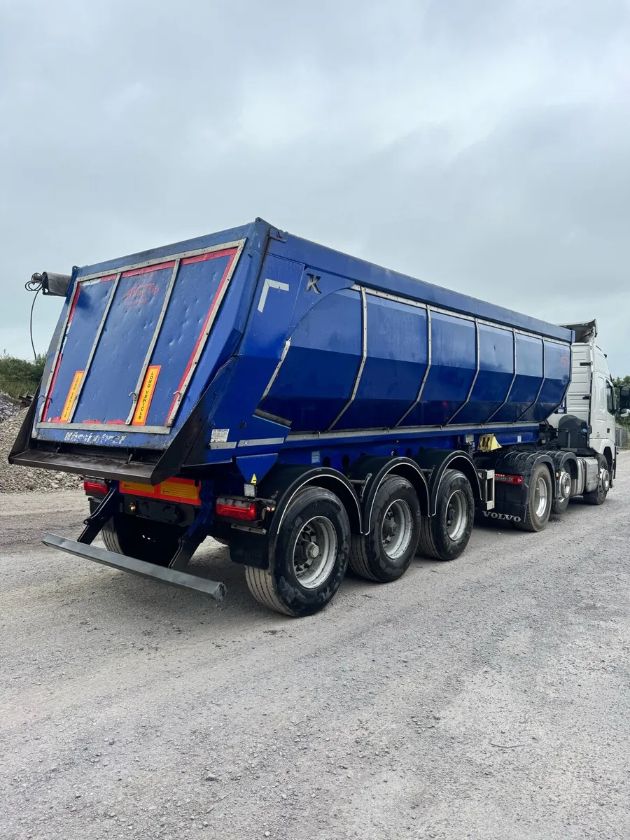 2020 Kassbohrer Insulated Tipping Trailer - Image 4