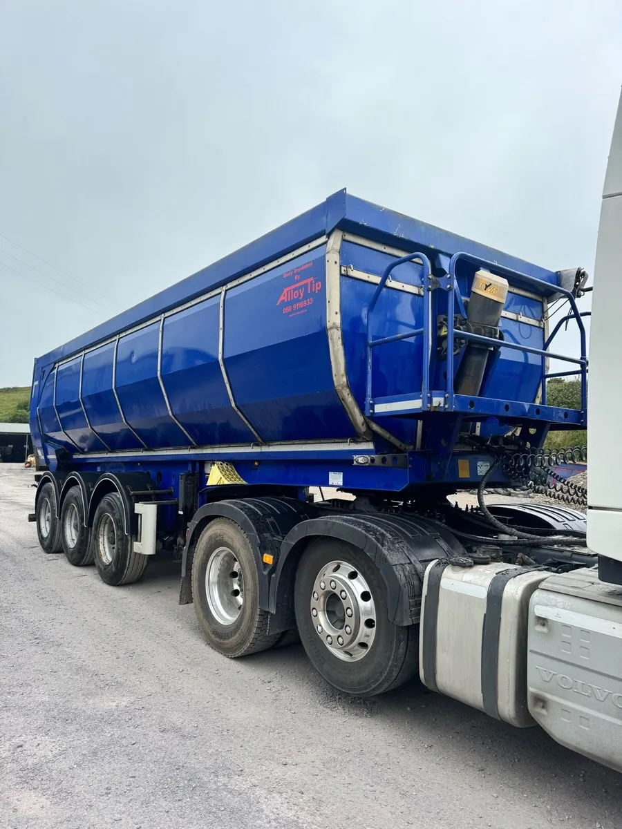2020 Kassbohrer Insulated Tipping Trailer - Image 2