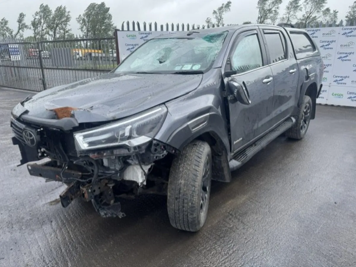 2021 TOYOTA HILUX 2.4D JUST IN FOR BREAKING - Image 2